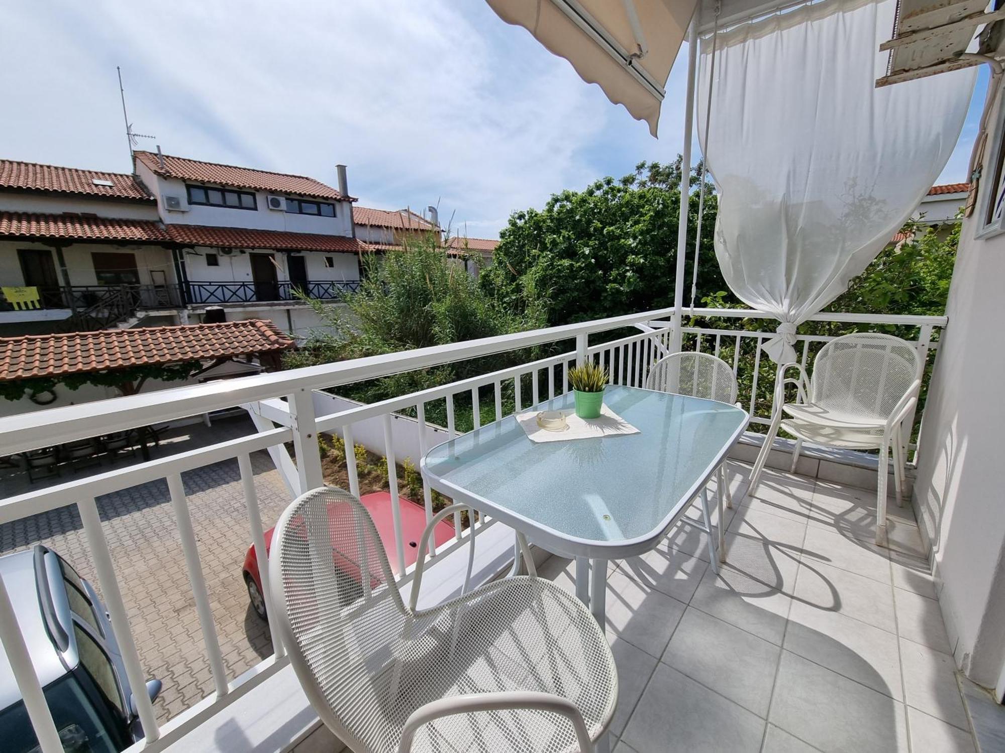 Our Home-Fully Renovated Apartments And Studios By The Sea Nikiti  Exterior foto
